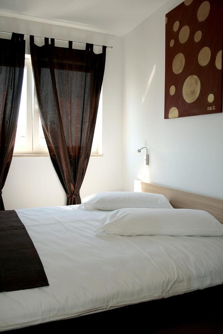 Fineda Grande Apartments Porec Exterior photo